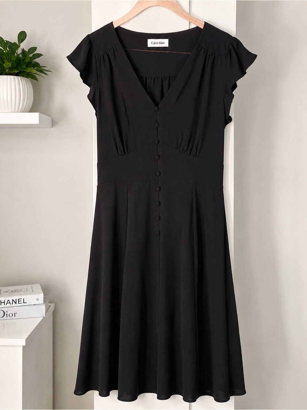 Calvin Klein Black Flutter Sleeve Fit & Flare Dress Button Front 19” P2P